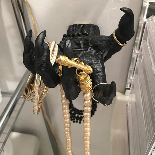 Gothic Witch’s Hand Statue – Creative Resin Wall Hanging Rack & Home Decor Sculpture